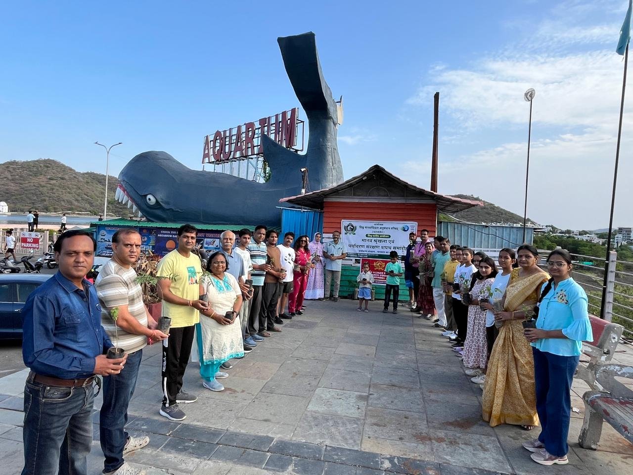 विश्व पर्यावरण दिवस पर उदयपुर में विश्व मानवाधिकार अनुसंधान परिषद् की विशाल मानव श्रृंखला, 200 से अधिक सदस्यों ने लिया पर्यावरण संरक्षण का संकल्प